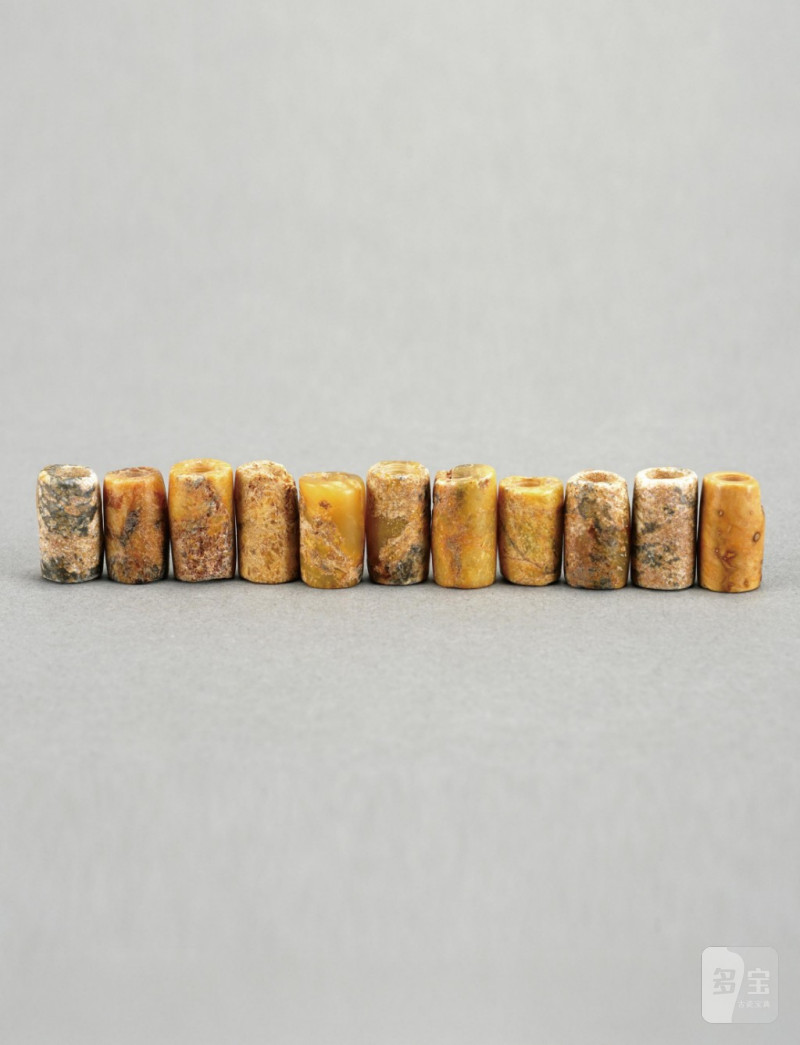    舊玉珠一串十一粒
